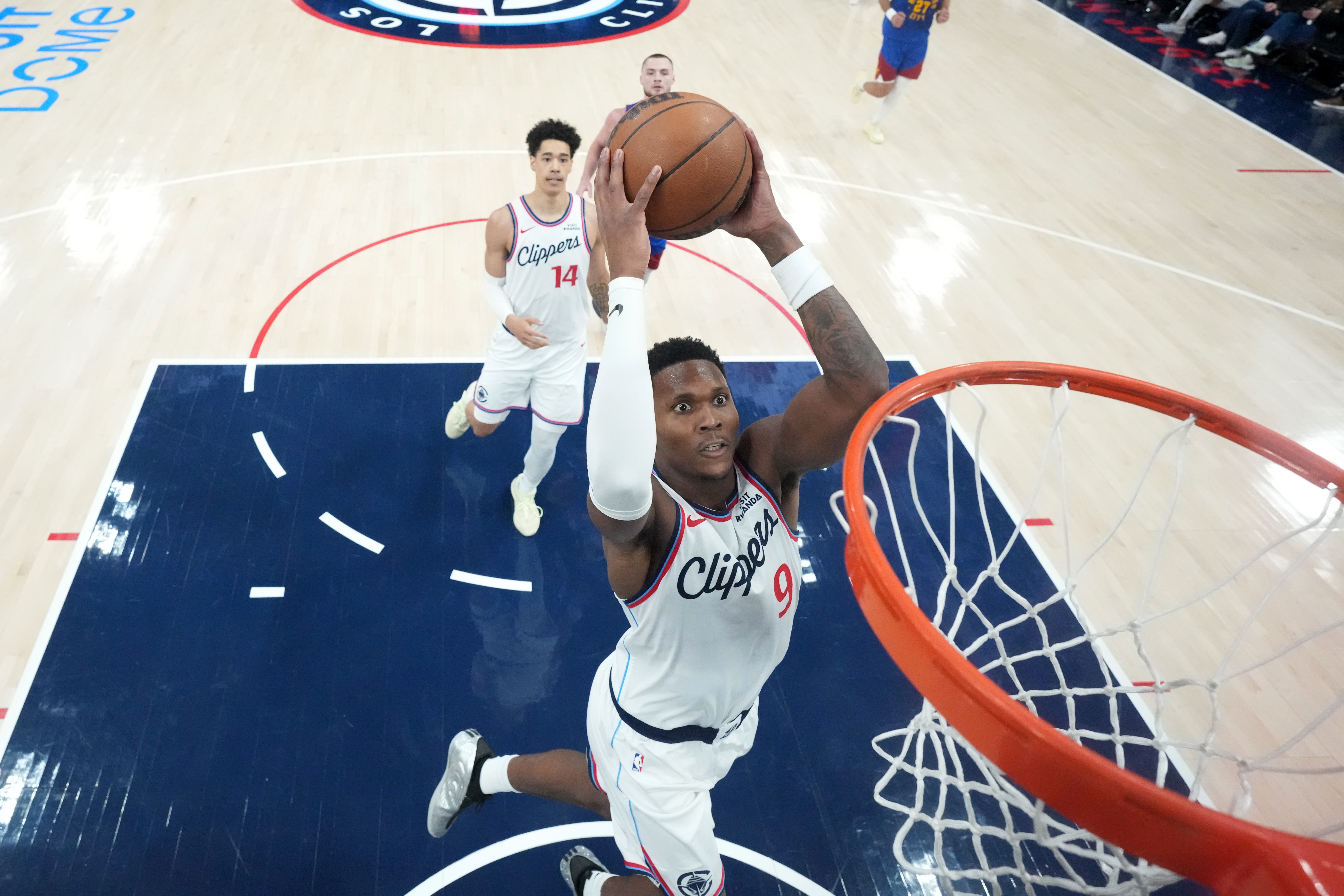 开云品牌-马瑟林:新队友们都非常接纳我 我很高兴来到洛杉矶展现自己