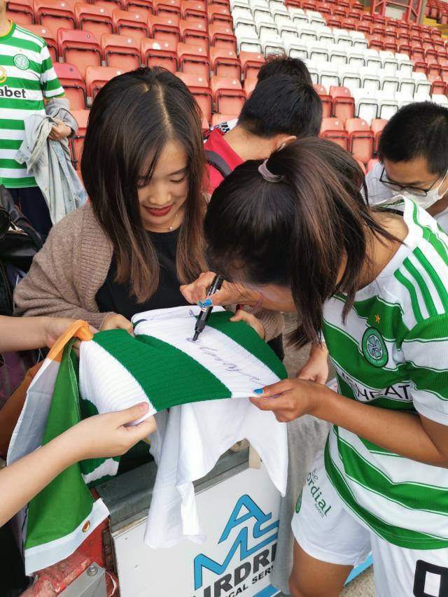 1631500110864007581.jpg 005TWdZngy1gueenja3b0j62402tcqv602.jpg