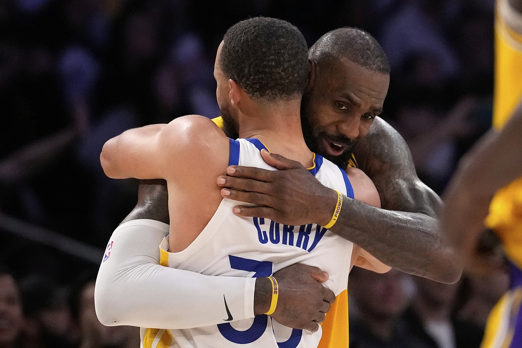 开云品牌-老詹若离队会去哪儿？联手库里引爆流量 还是落叶归根重返骑士？